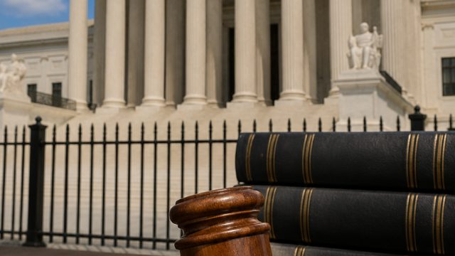 Supreme Courts Landmark Ruling on Religious Rights in Prisons | remi cangkul, dermawan88, naga889(图1) Supreme Court's Landmark Ruling on Religious Rights in Prisons