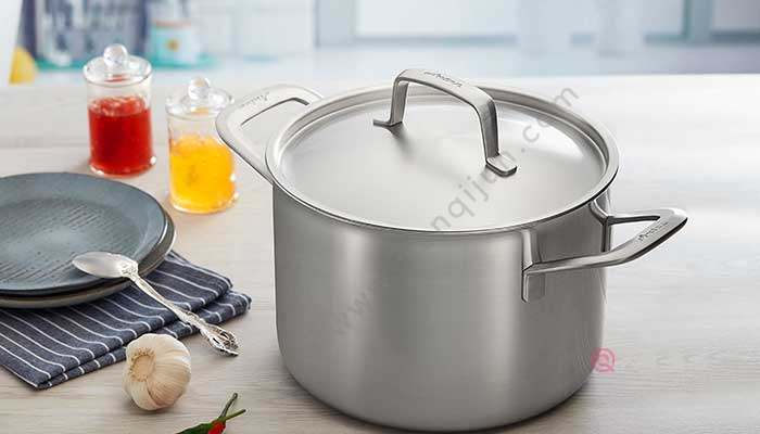 How to remedy a burnt-out non-stick pan. How to remedy a burn-out non-stick pan.(图2) How to fix a dry non-stick pan