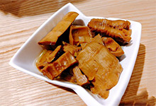 How to fry and braise spring bamboo shoots in oil? How to br