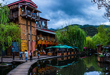 What are the scenic spots in Yunnan? What are the famous sce