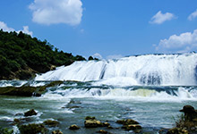 Can you visit Huangguoshu Waterfall in one day? Is one day e