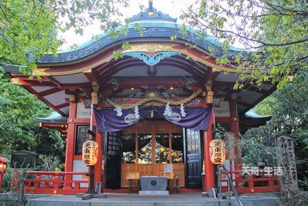 Do I need tickets for Tokyo Ueno Park
