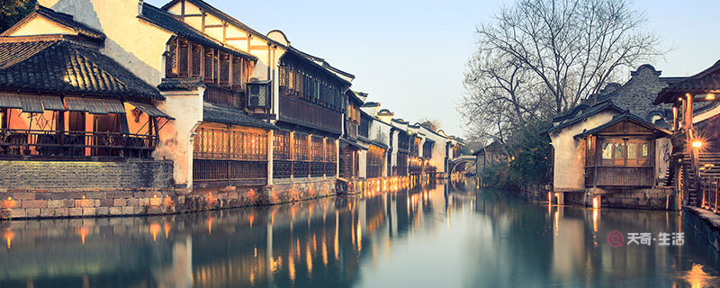 Is it better to stay in a scenic area in Wuzhen or outside? Is it better to stay in a scenic area in Wuzhen or outside?(图1) Should I live in a scenic spot in Wuzhen or outside?