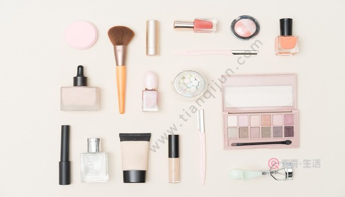 What lipstick goes with orange eye shadow What lipstick goes with orange eye shadow(图3) What lipstick goes with orange eye shadow