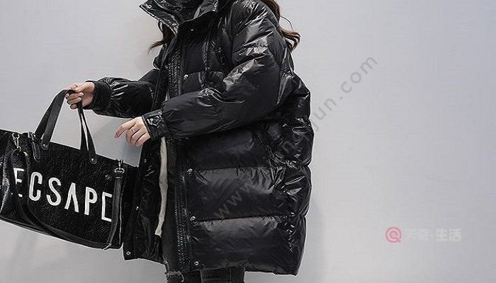 What kind of body type is a cocoon down jacket suitable for? What pants should a cocoon down jacket go with?(图3) What body shape is the cocoon down jacket suitable for?